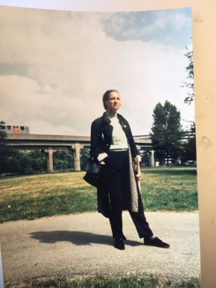 Zomer 1992, verslaggeefster in de Bijlmer.  Foto: Marian van der Waals 